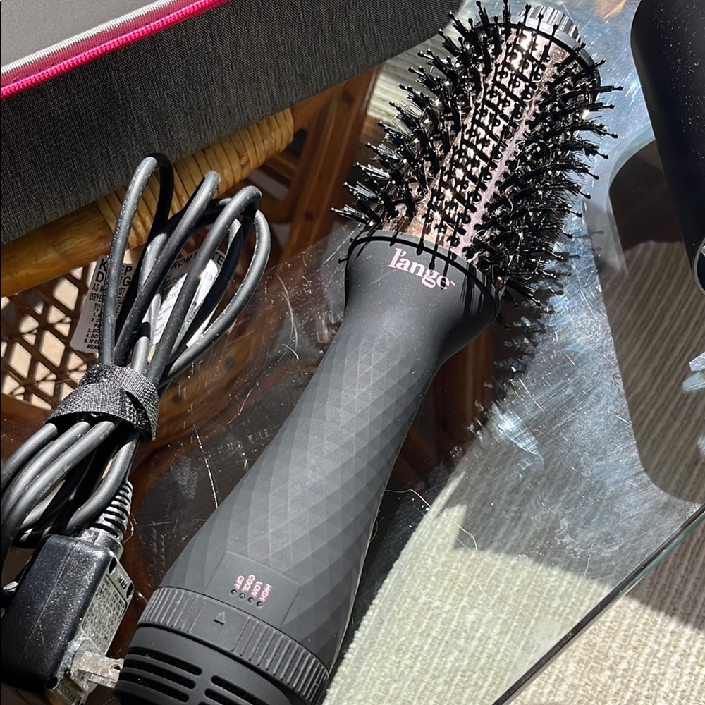 L'ange Black Hair Dryer Brush